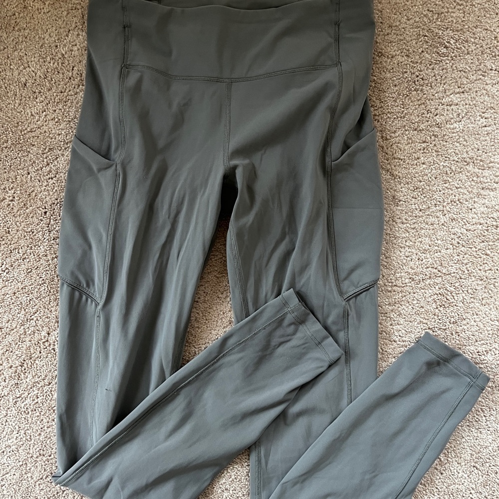 LuluLemon Olive Green pocket leggings